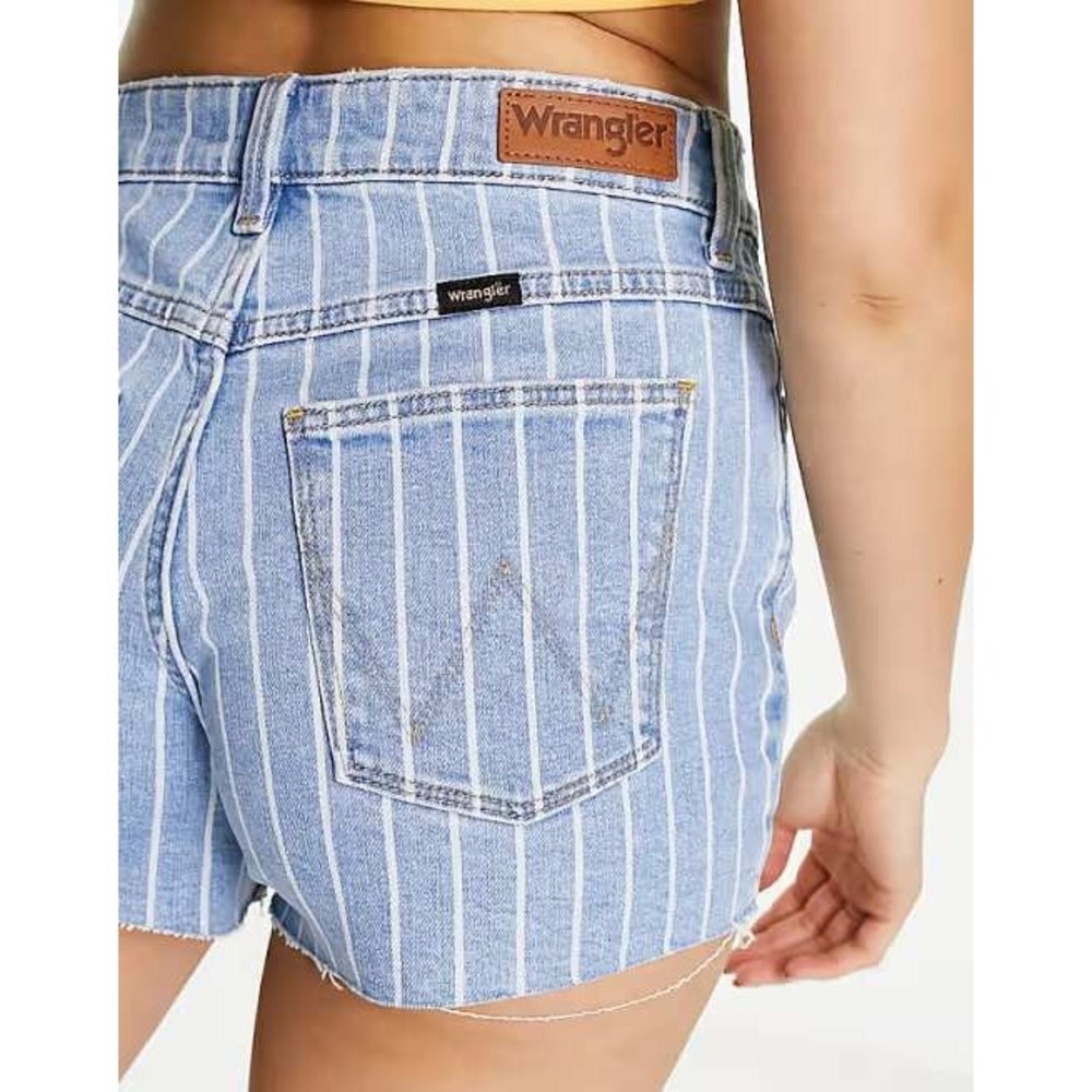 Wrangler Mid Rise Vintage Denim Shorts Women's Size 14
